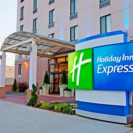 Holiday Inn Express Brooklyn, An Ihg Hotel